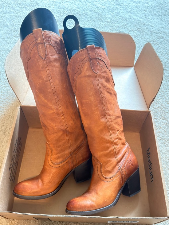 Frye Shoes - Frye Women's Tan Leather Mid-Calf Western Heel Boots size 6